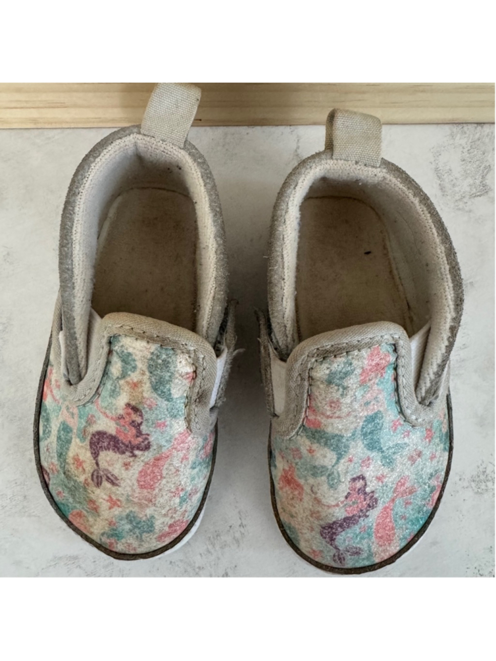 Girls Vans Off the Wall Mermaid Glitter Slip-On Shoes Size 4 Infant Gray